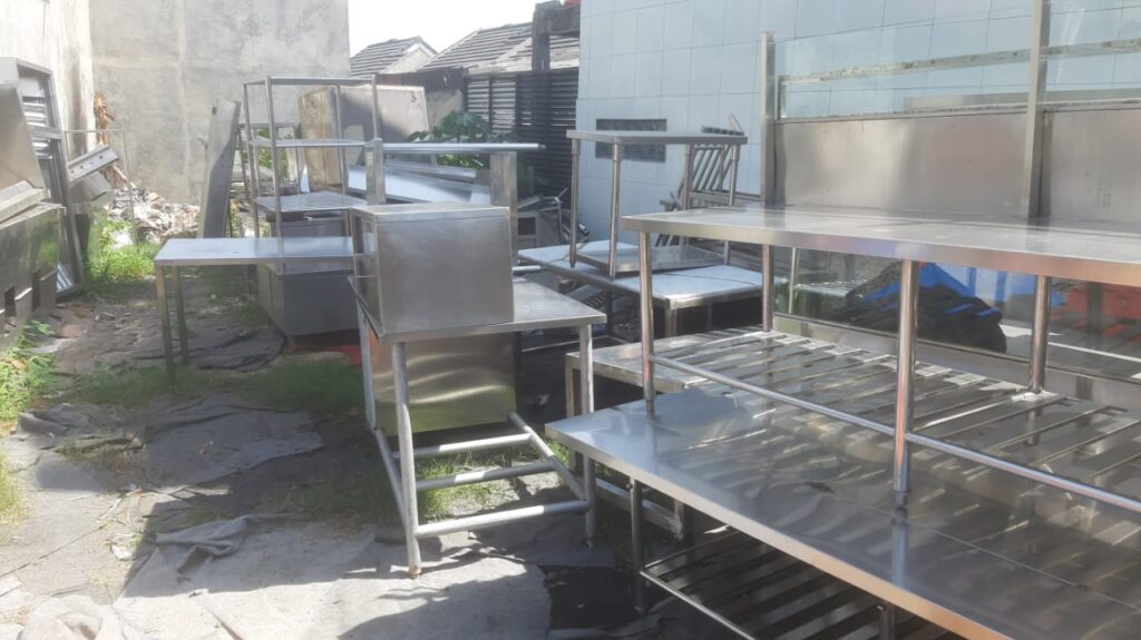 Jual beli alat resto bekas di Jakarta Timur