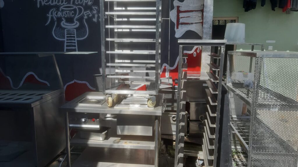 Jual beli alat restoran bekas di Tangerang