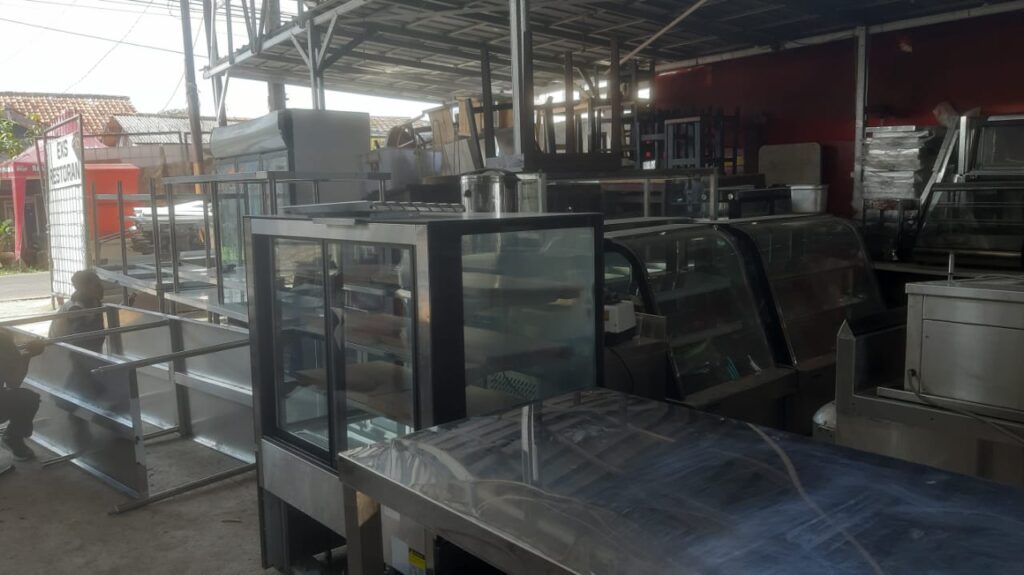 Jual beli barang bekas restoran di Jakarta Barat